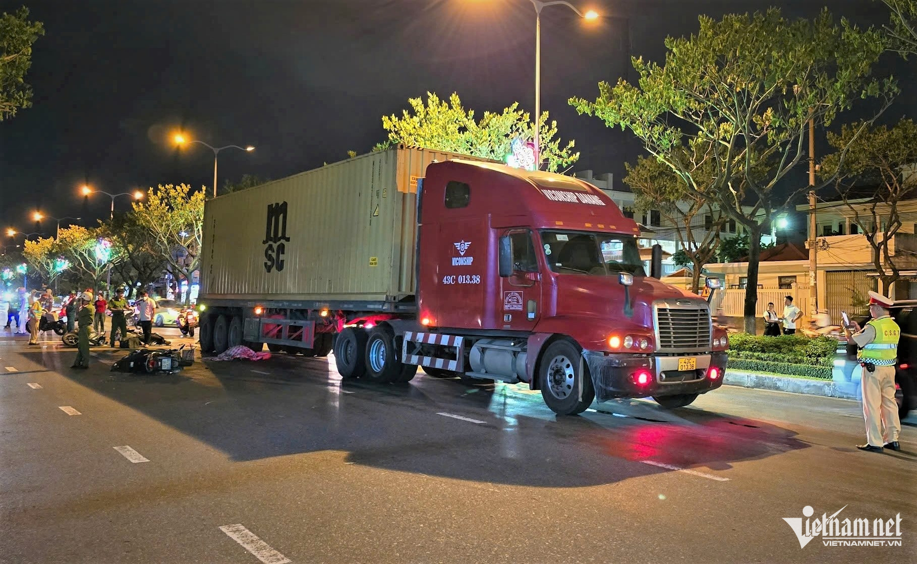 W-tai nan lien hoan.jpg