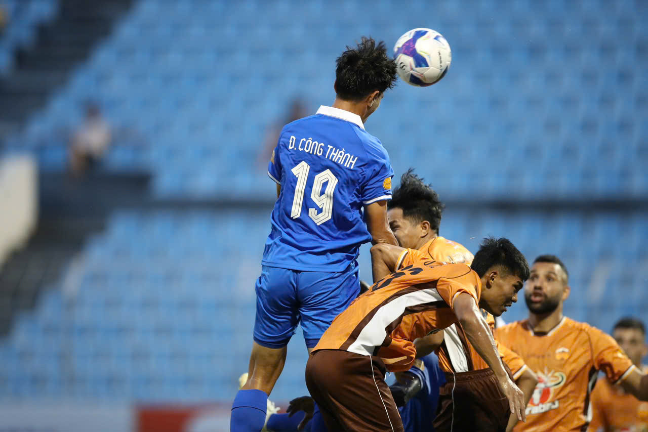 quang nam vs hagl 4.jpg