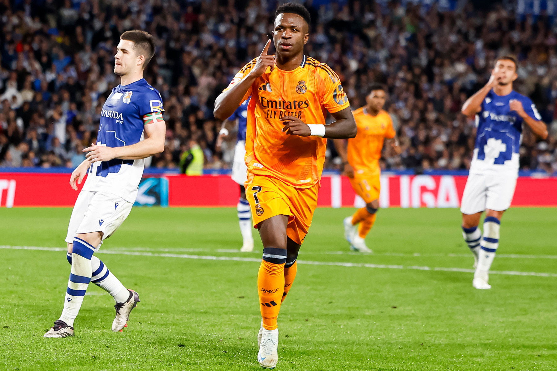 Vinicius Real Madrid Sociedad 2.jpg