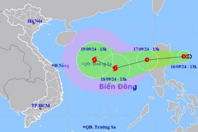 Ứng phó với áp thấp nhiệt đới gần Biển Đông có thể mạnh lên thành bão