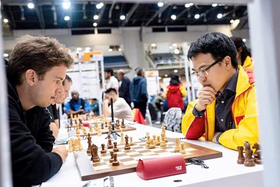 Lê Quang Liêm cầm hòa thần đồng cờ vua Ba Lan tại Olympiad 2024 co vua le quang liem.jpg