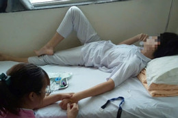 Hàng loạt học sinh bị ngộ độc nghi uống trà sữa