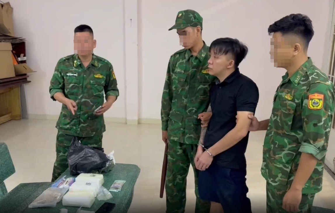 z5835394870855_4e9363dcae7268e0934bcf22603ea147 (1).jpg