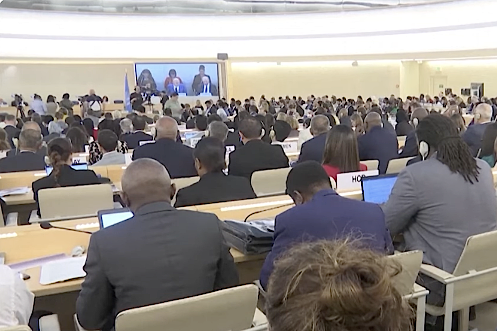 Đề cao chính sách phát triển của Việt Nam lấy con người làm trung tâm