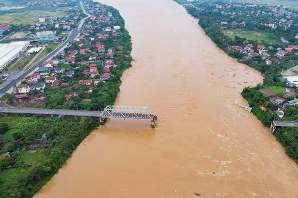 Thủ tướng chỉ đạo xây cầu Phong Châu mới an toàn trong mọi điều kiện mưa lũ