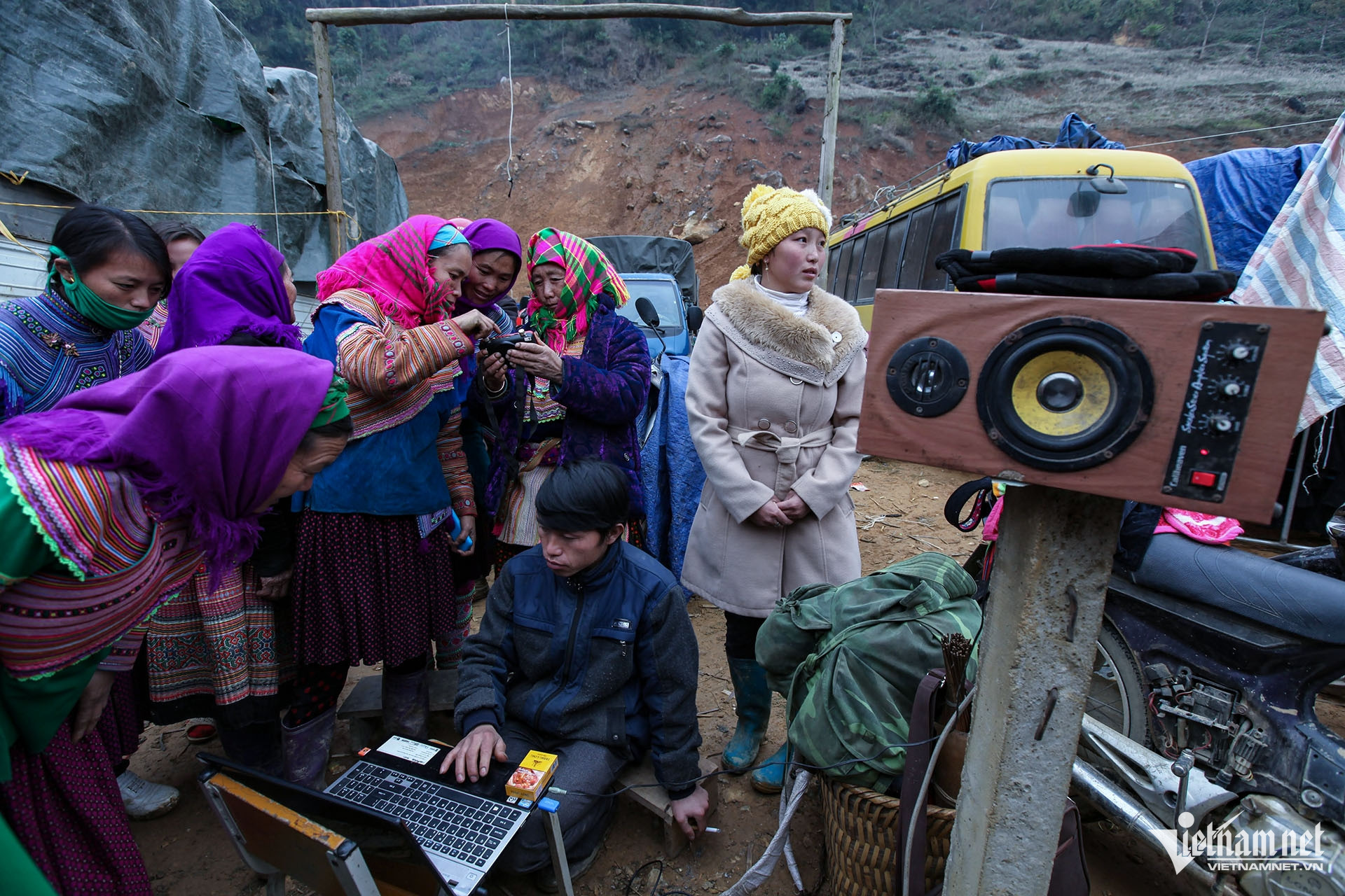 W-giam ngheo mien nui dan toc.jpg