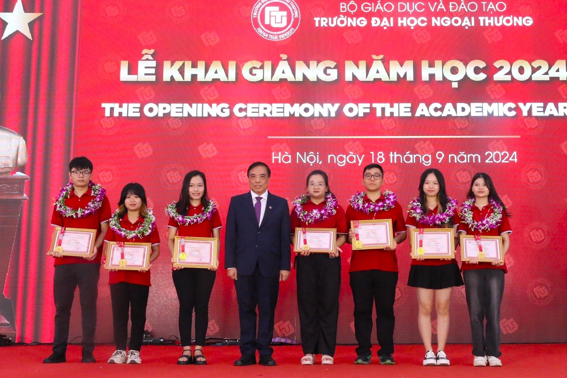 3 thủ khoa năm 2024 chọn theo học Trường ĐH Ngoại thương