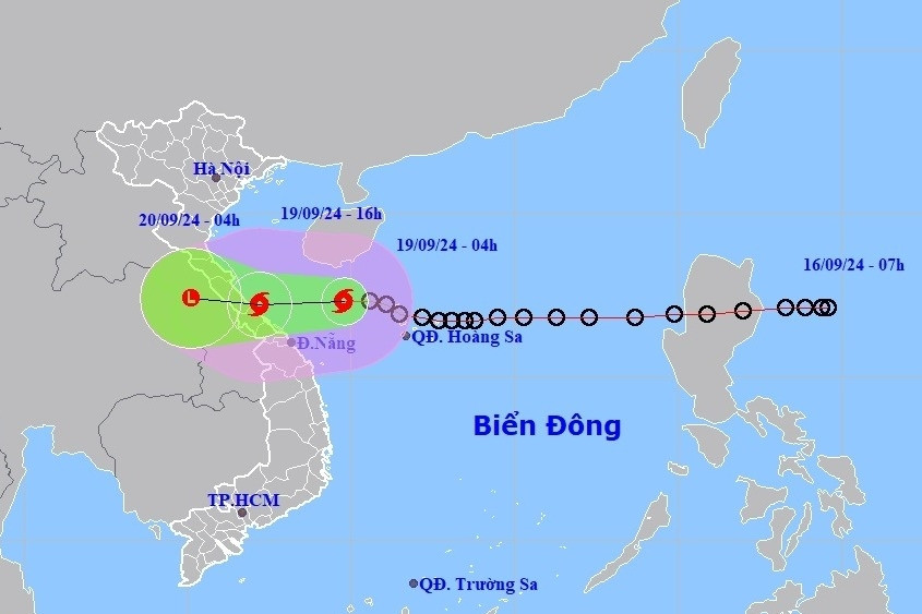 Tin bão số 4 khẩn cấp: Gió giật cấp 10, cách Đà Nẵng hơn 200km