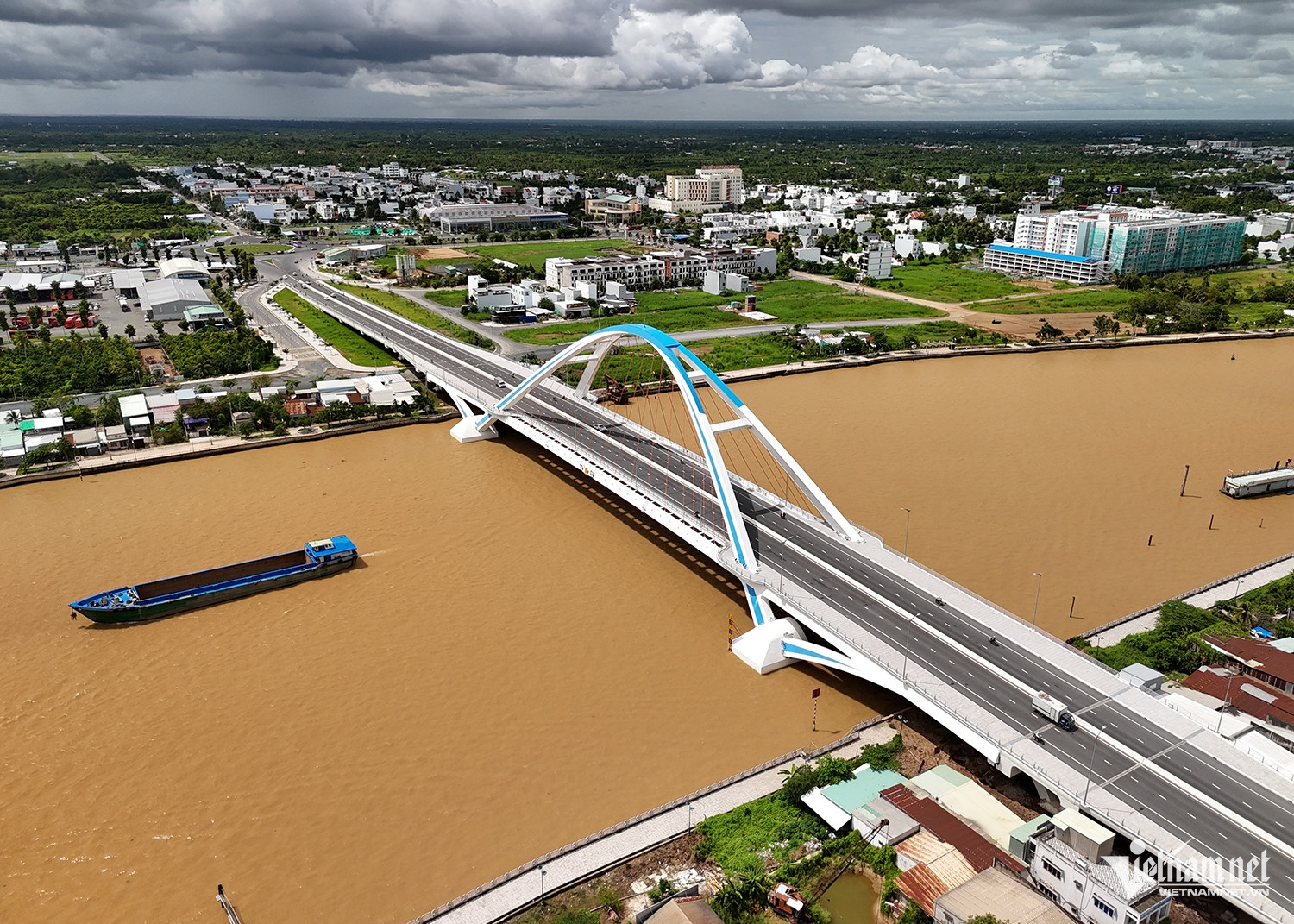 W-cầu Trần Hoàng Na.JPG.jpg