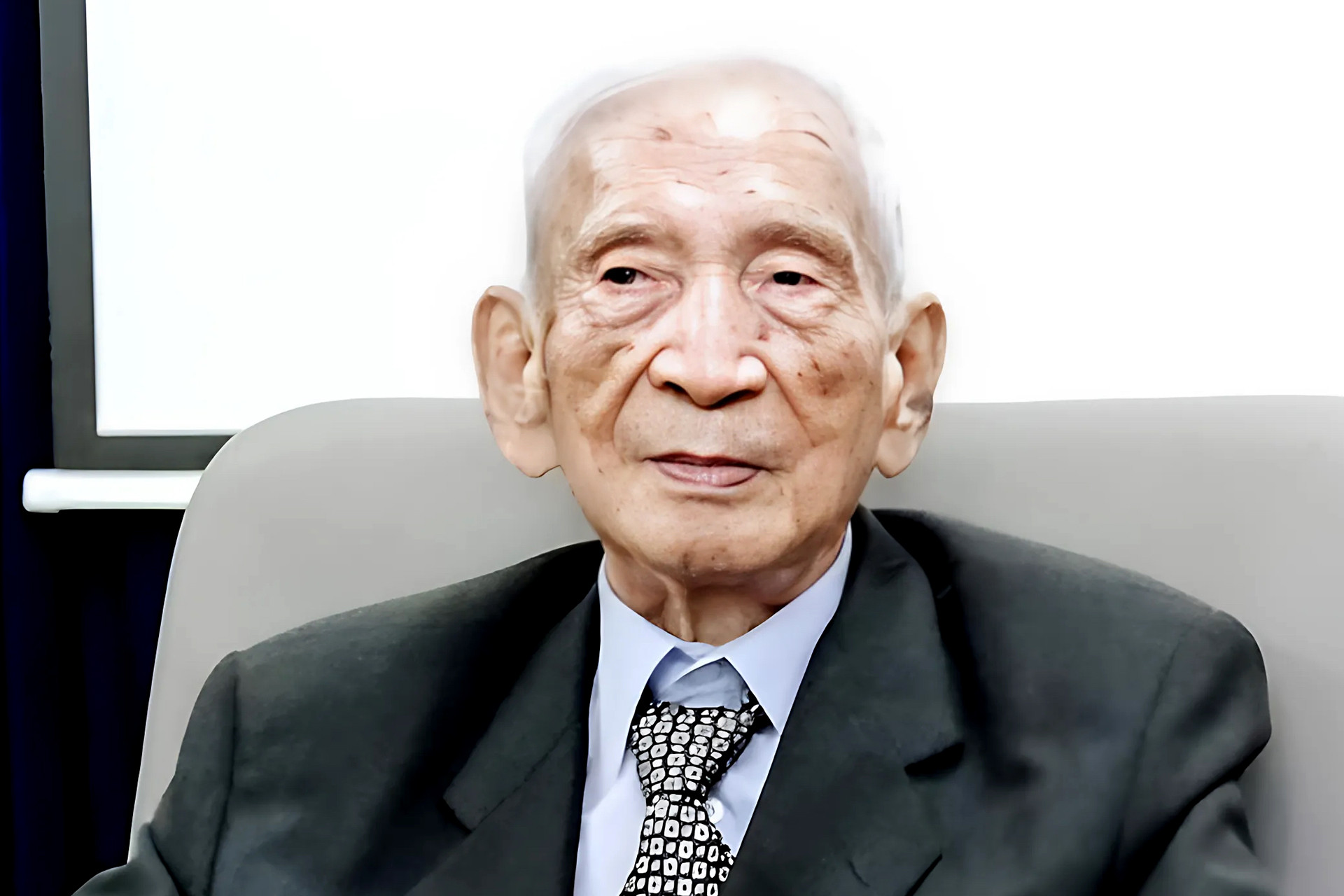 IMG_2A2B2430AAD4 1.jpg