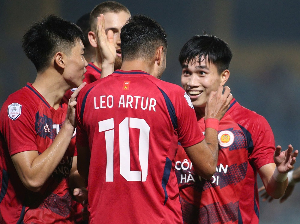 CAHN vs Lion City 4 quang vinh.jpg