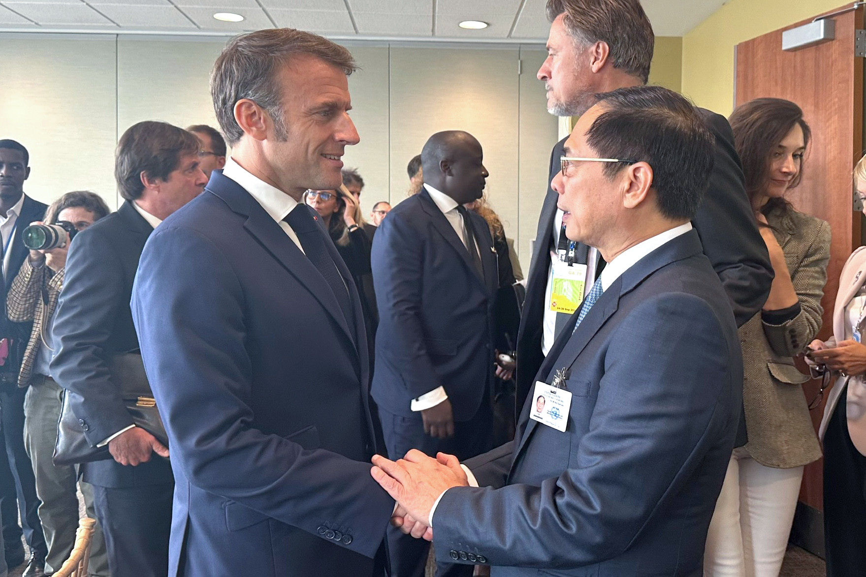 PTTg BTNG gặp TThg Pháp.JPG