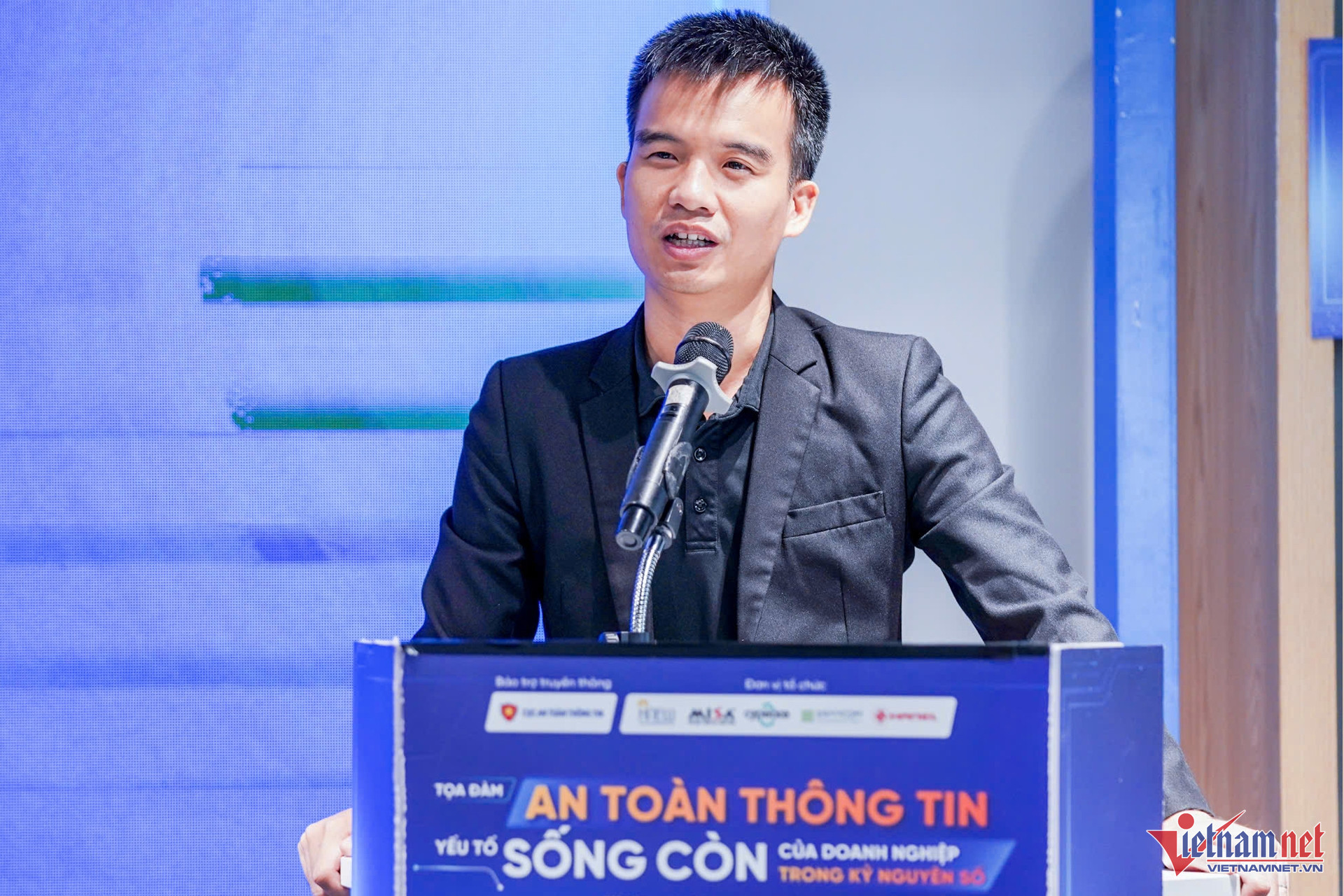 W-an toan thong tin trong ky nguyen so 01 1.jpg