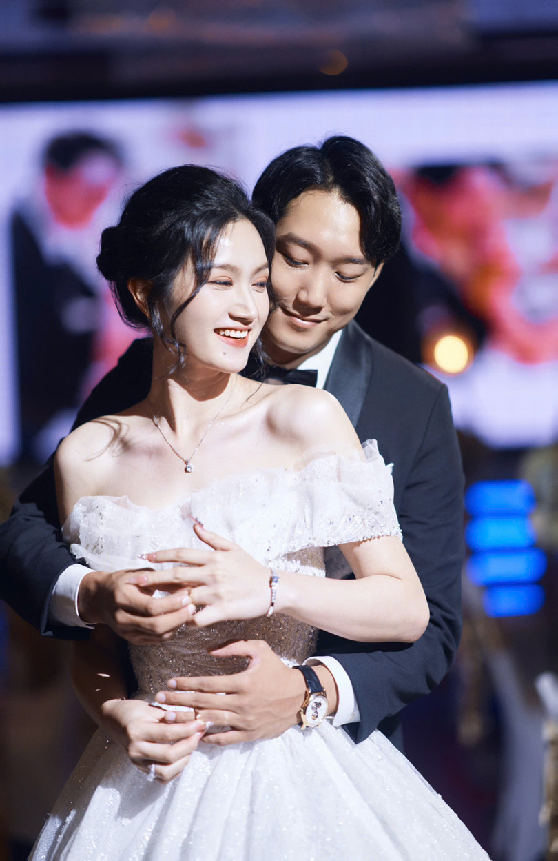 Mơ Đi Ăn Cưới: Giải Mã Giấc Mơ và Những Điềm Báo Thú Vị