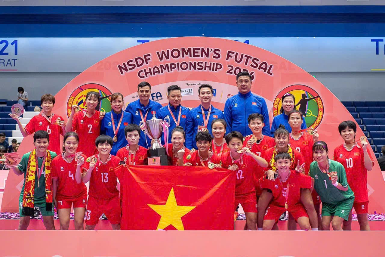 futsal nu thai lan 1.jpg
