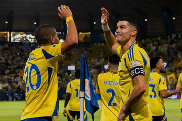 Ronaldo nối dài kỷ lục, Al Nassr phả hơi nóng vào gáy Al Hilal