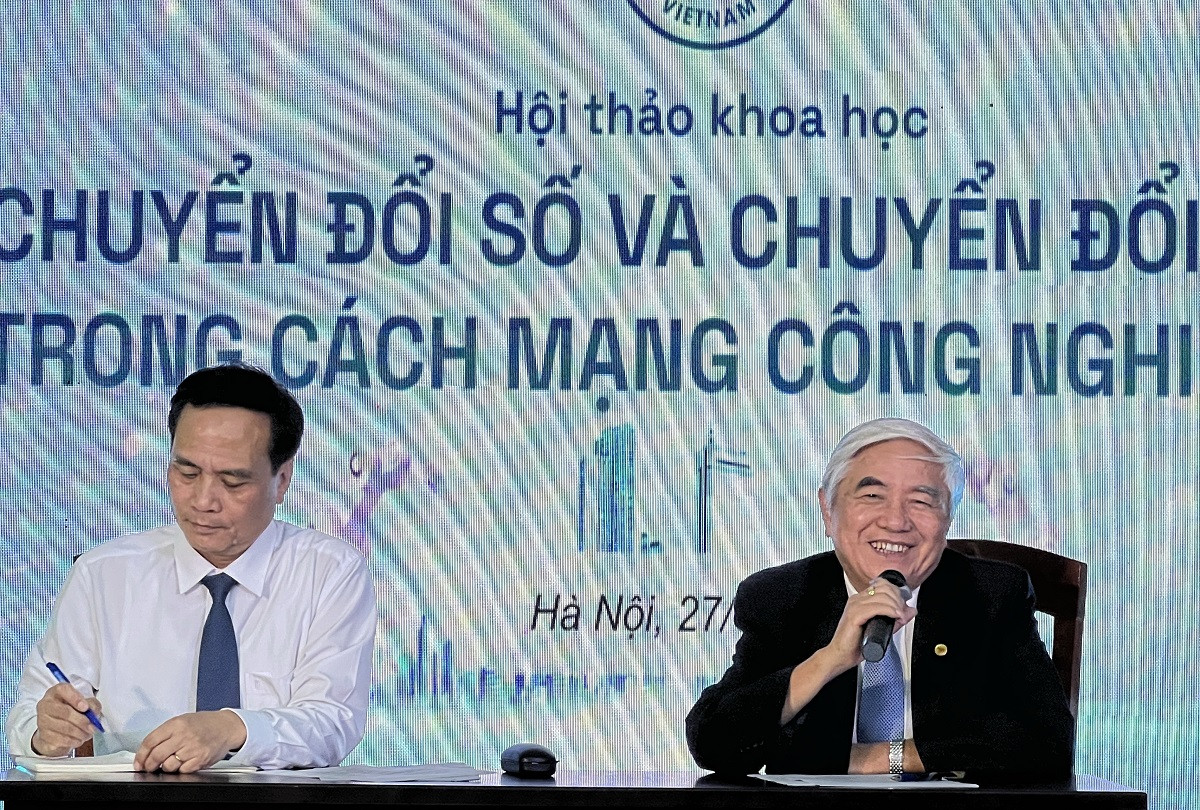 TS Nguyen Quan.jpg