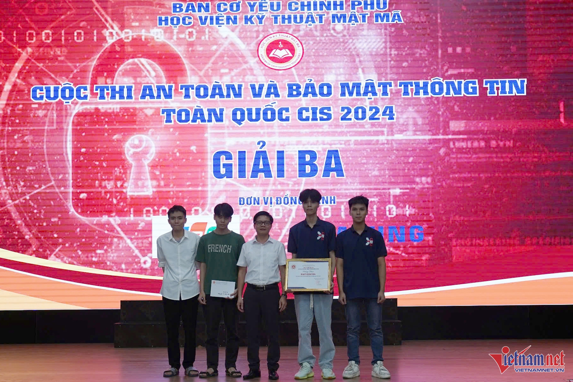 W-giai Ba An toan thong tin 1.jpg