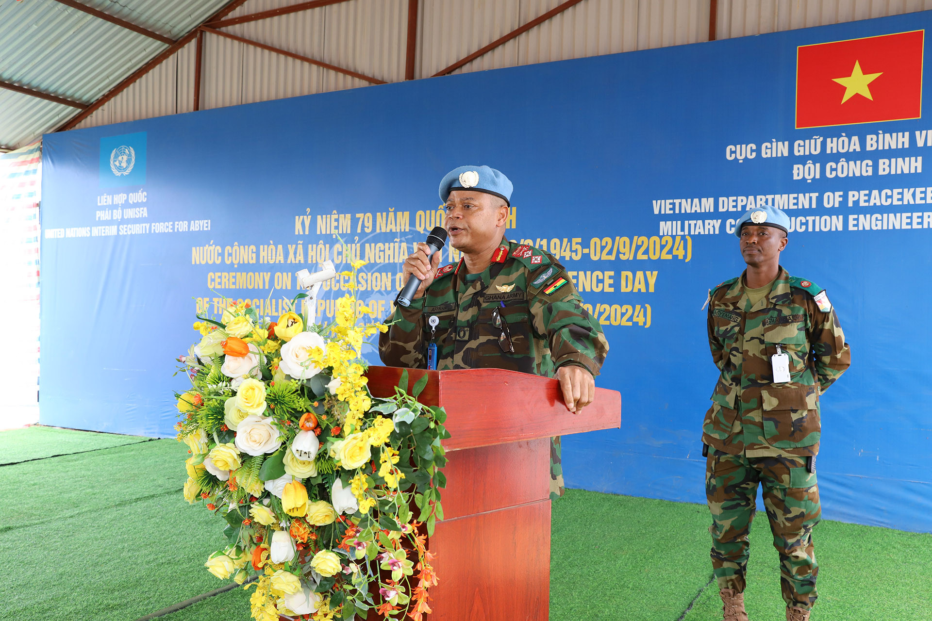 Ngai Tư lệnh phát biểu tại buổi lễ.JPG