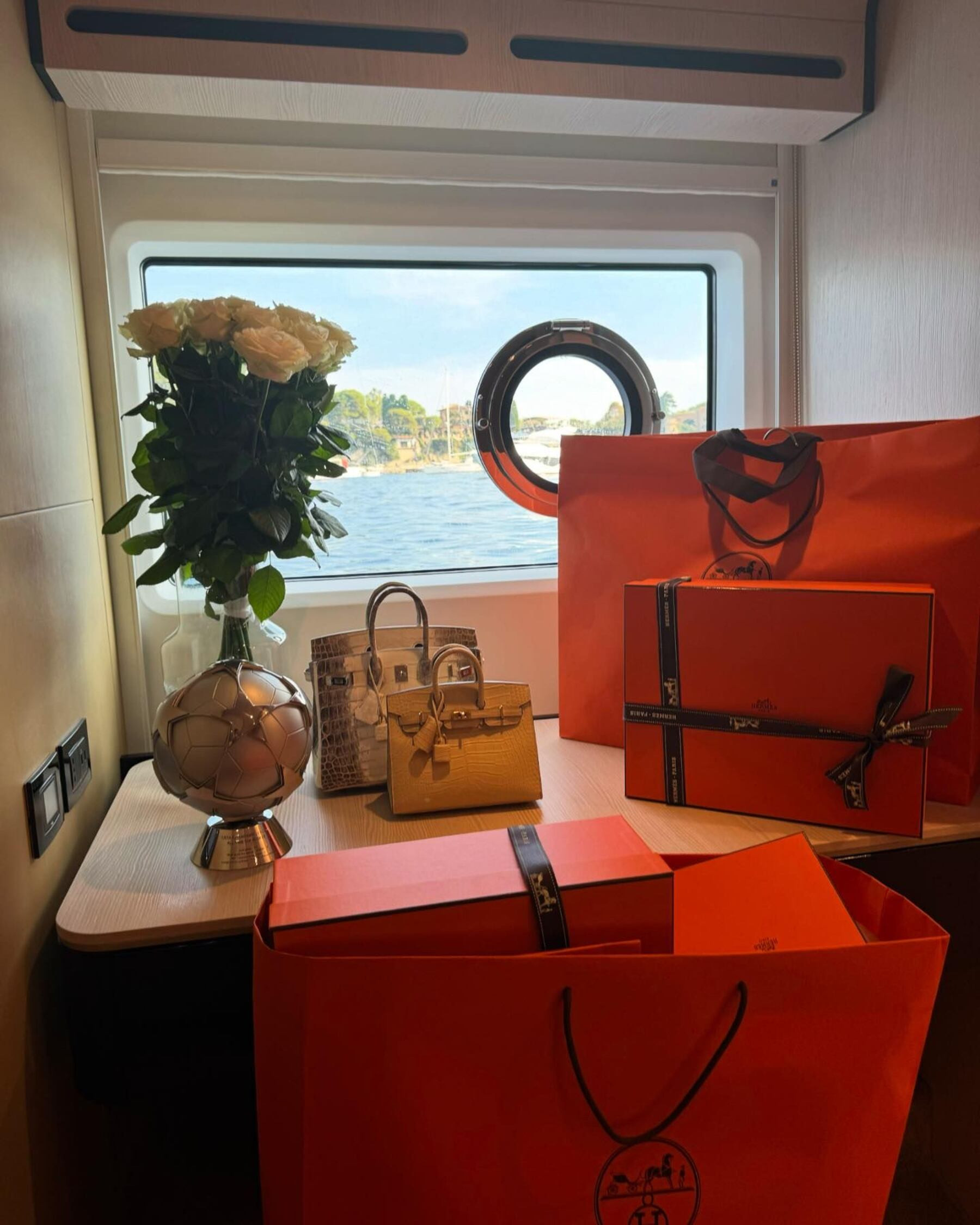 Ronaldo Georgina 6.jpg