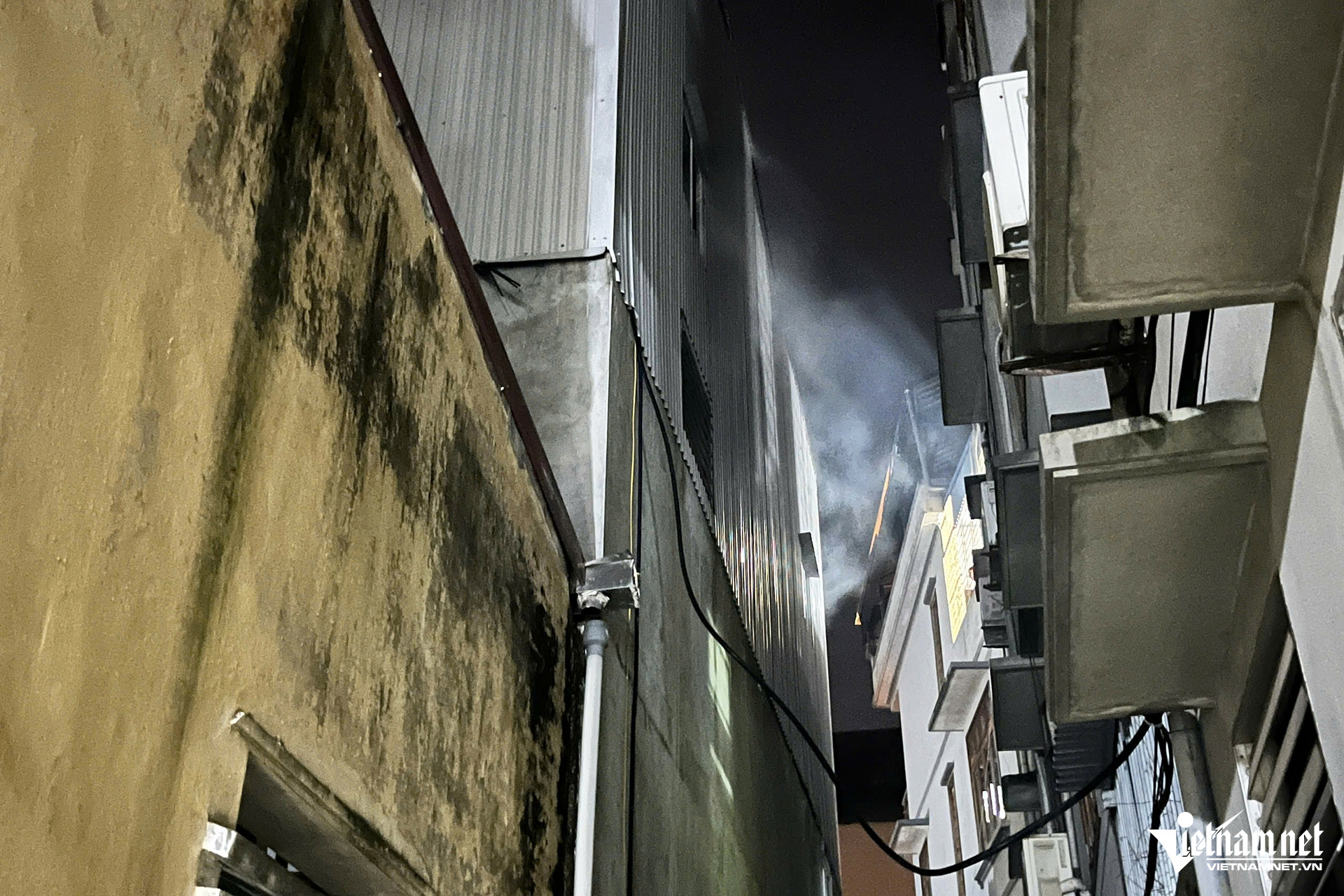 W-z5792312022278_58f6f9be57d97e403959d99aa5b60273 copy.jpg