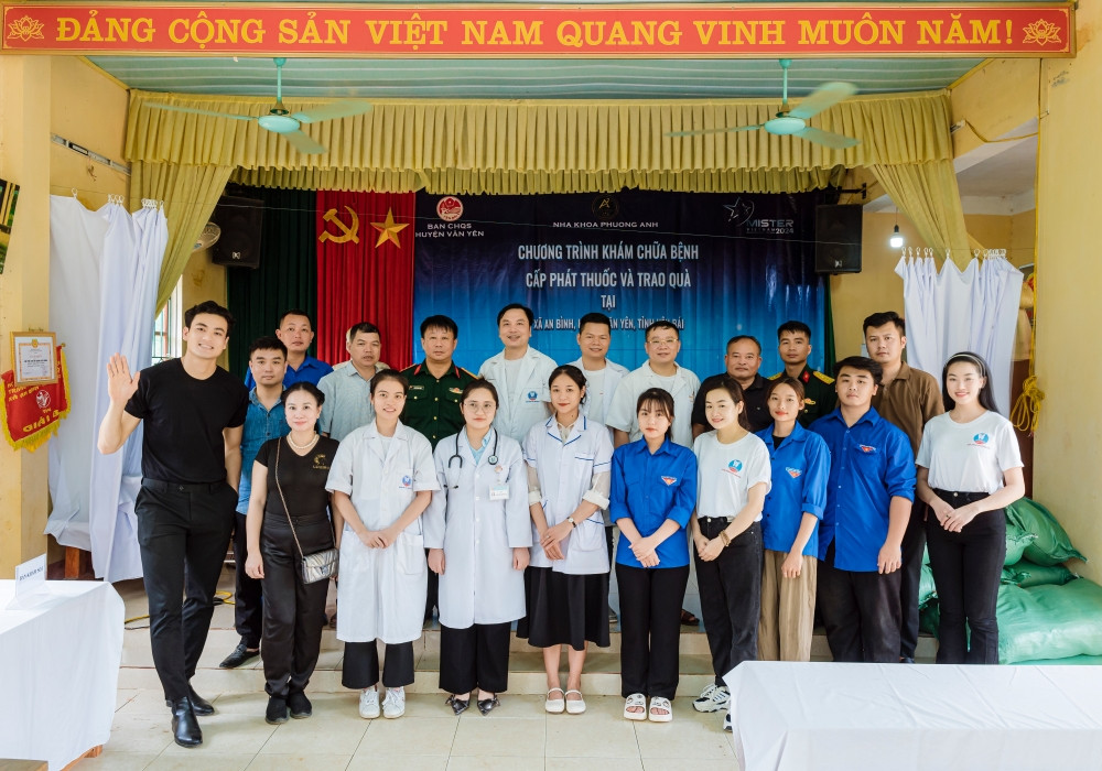 batch_Đại diện BTC Mister VietNam_ Bà Vũ Thị Hoa   CEO Leading Media, Nguyễn Phúc Lộc – Á quân 3 Mister Vietnam 2024, Bác sĩ_ Thạc sĩ_ Ông Nguyễn Đức Tuyên   chủ tịch nha khoa Phương Anh, Á hậu 4 Miss Global.jpg