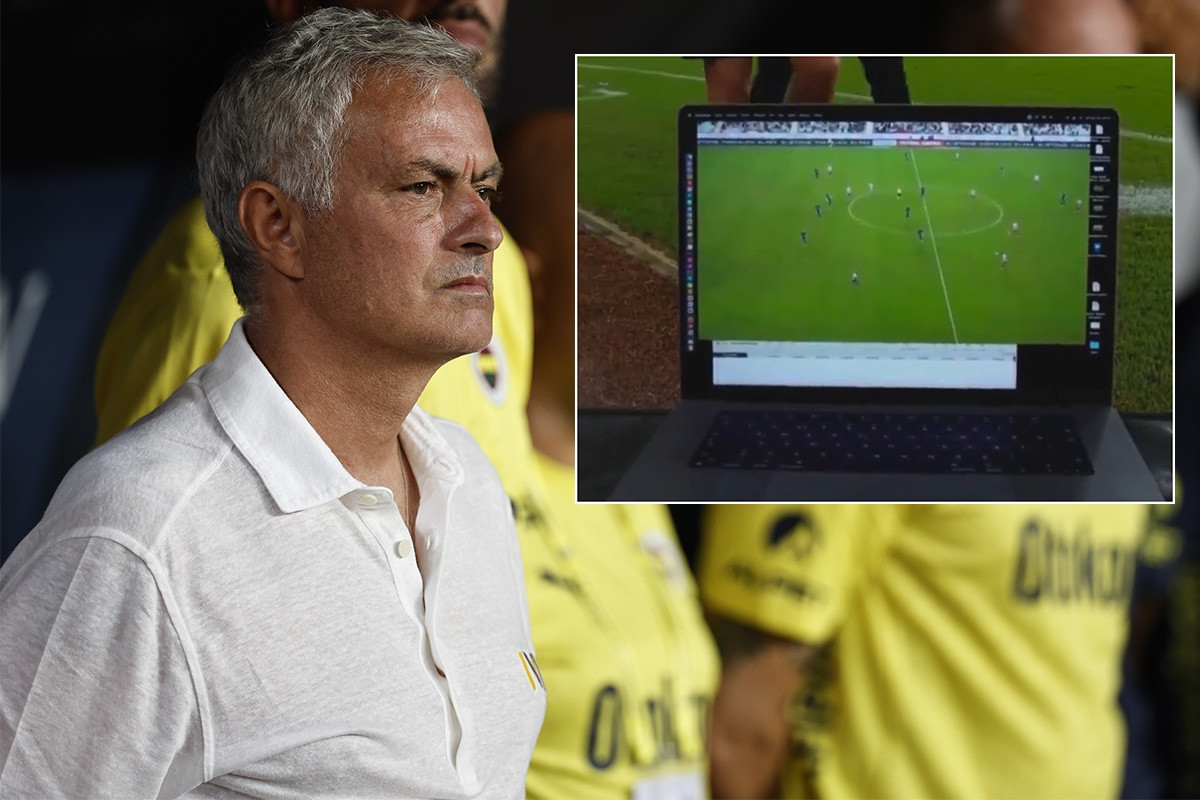 Mourinho hành động đặc biệt trong chiến thắng của Fenerbahce