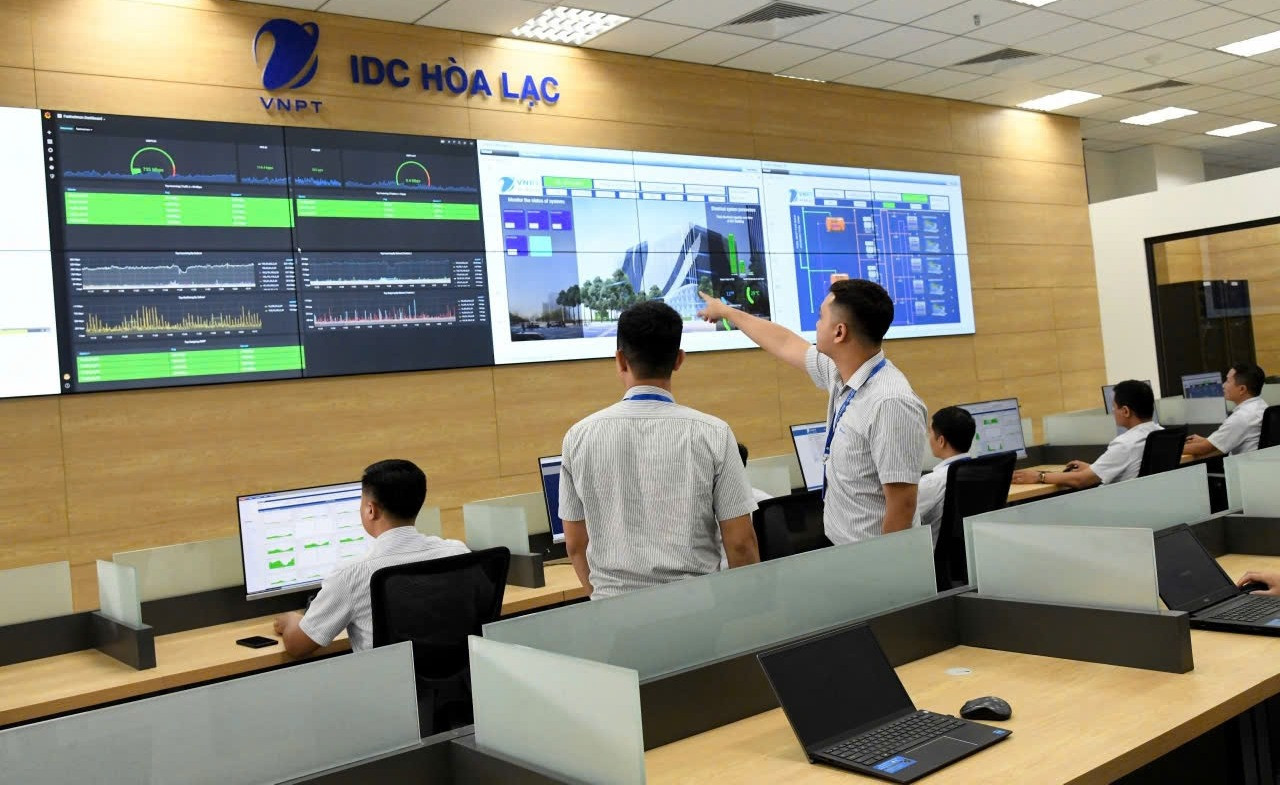 VNPT Cloud không chỉ cung cấp tài nguyên tính toán mà còn đảm bảo tính bảo mật và khả năng mở rộng linh hoạt cho các ứng dụng AI.jpg