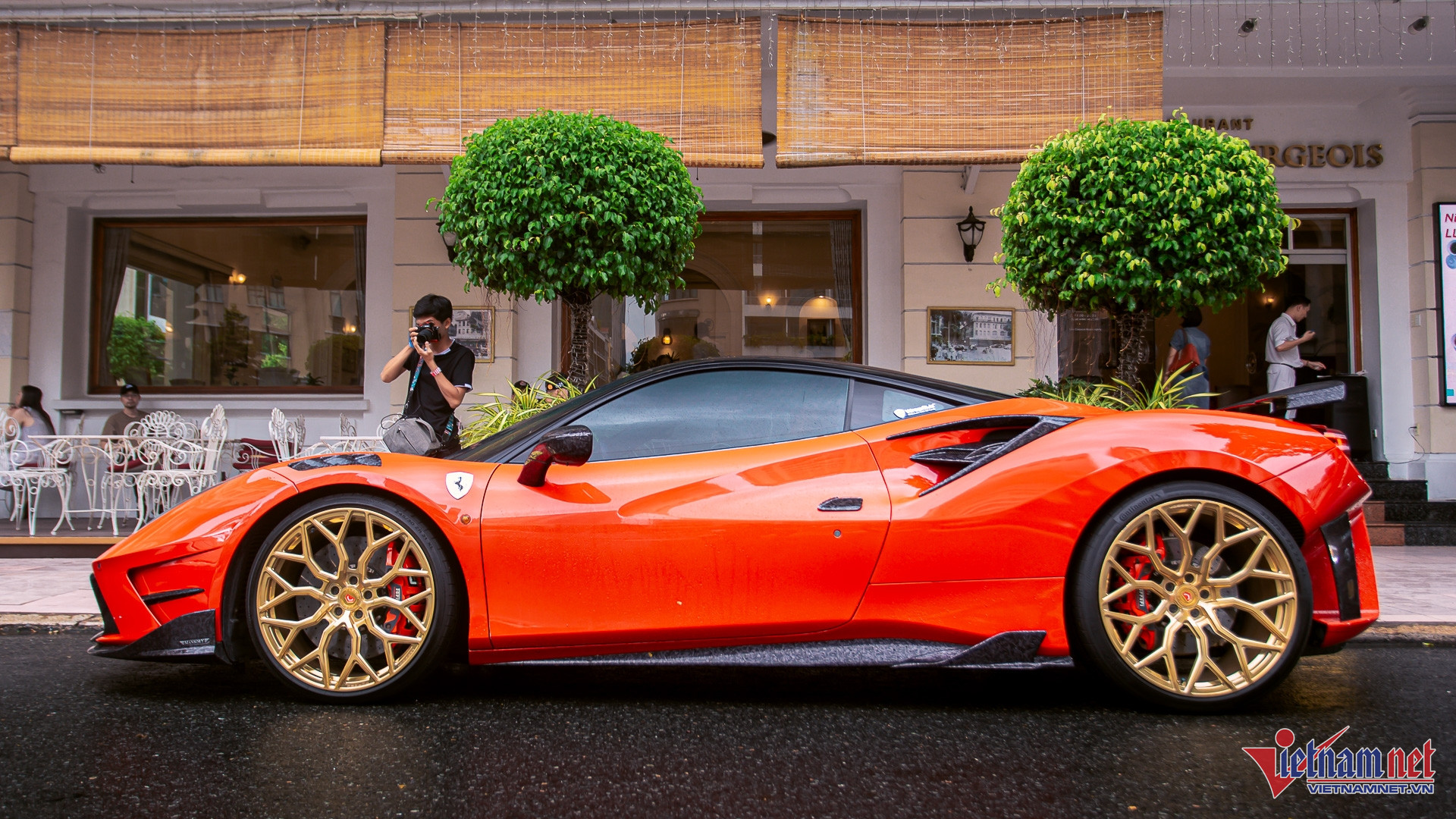 W-ferrari 488 11.JPG.jpg