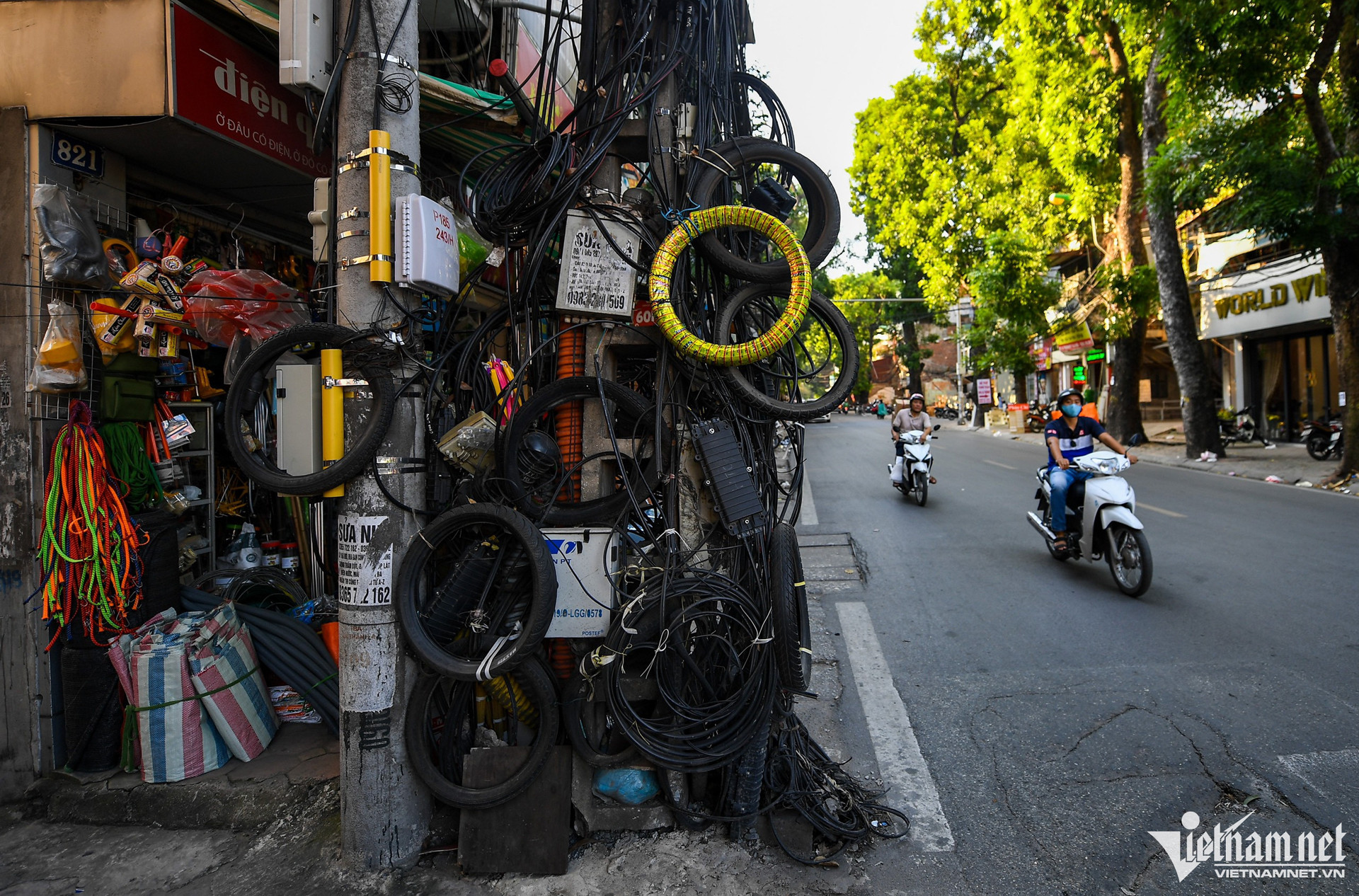 ngam hoa cap vien thong 0.jpg