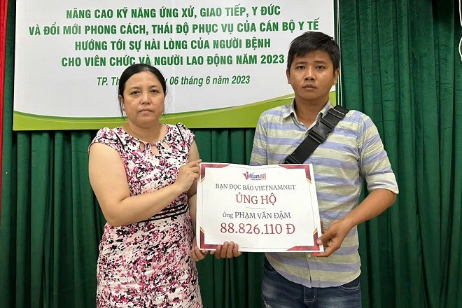 Ông Phạm Văn Đậm được bạn đọc gúp đỡ hơn 100 triệu đồng