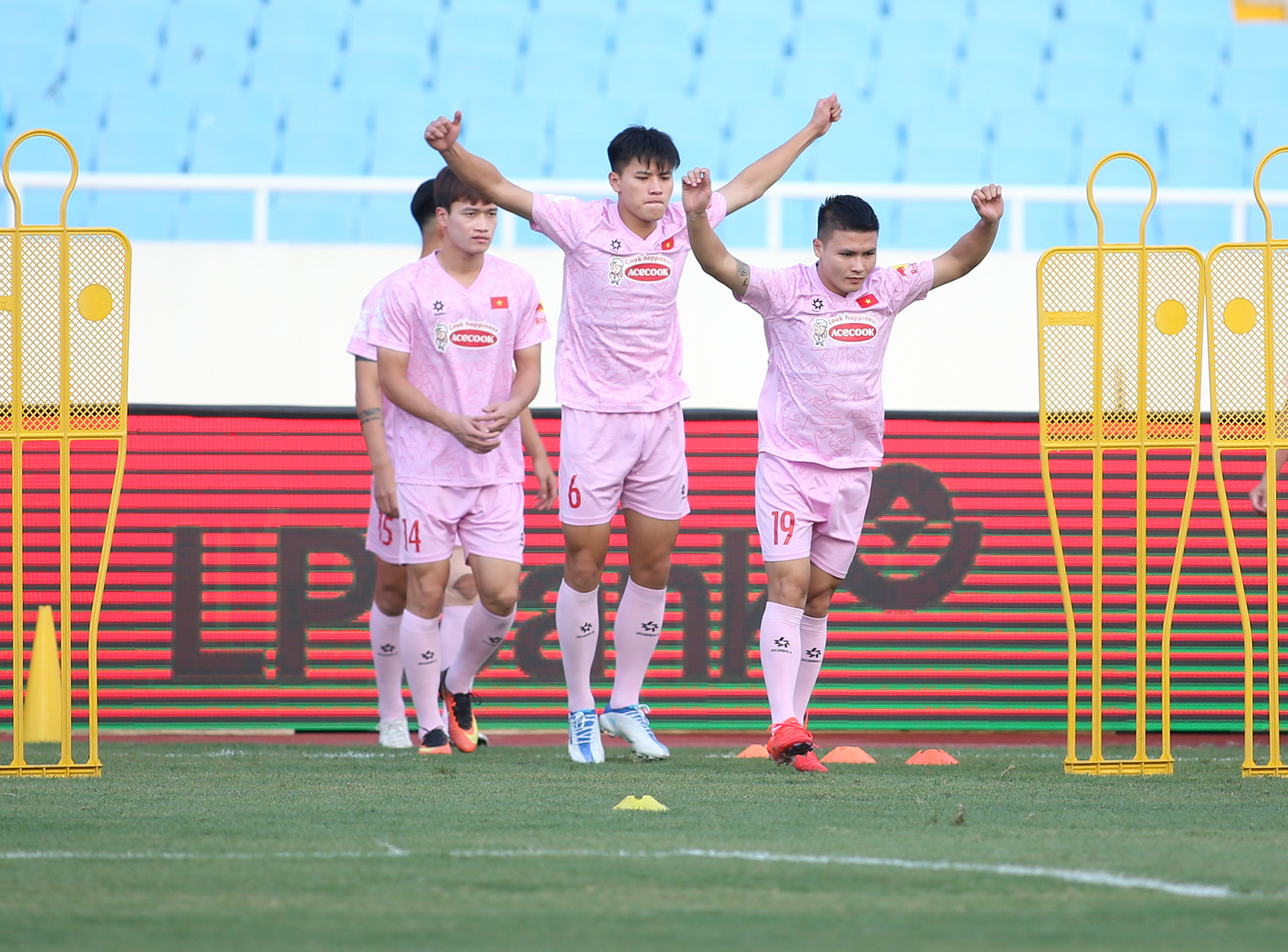 tuyen viet nam 5.JPG