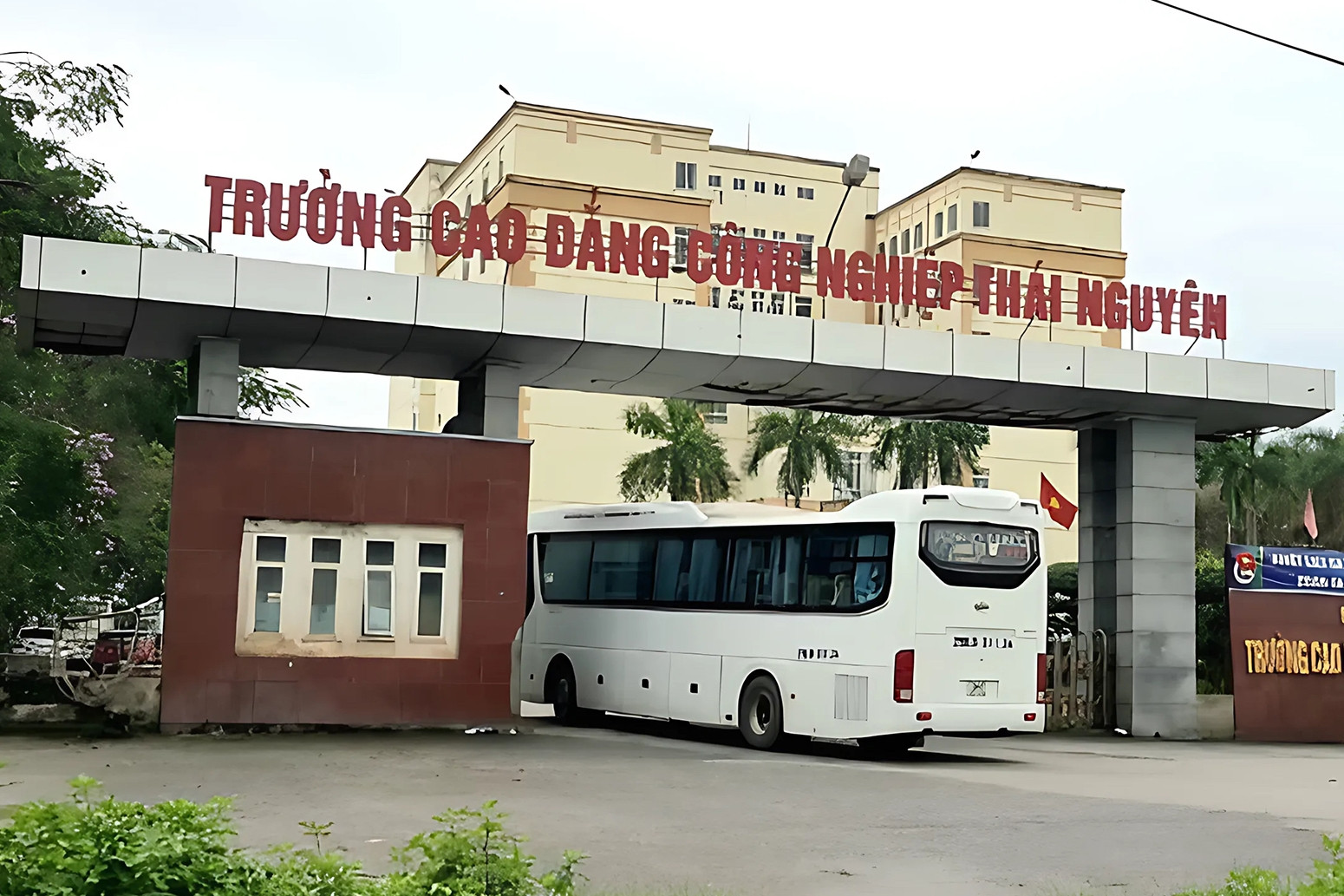 Vụ học sinh Trường Cao đẳng Công nghiệp Thái Nguyên tử vong, Bộ Y tế chỉ đạo khẩn