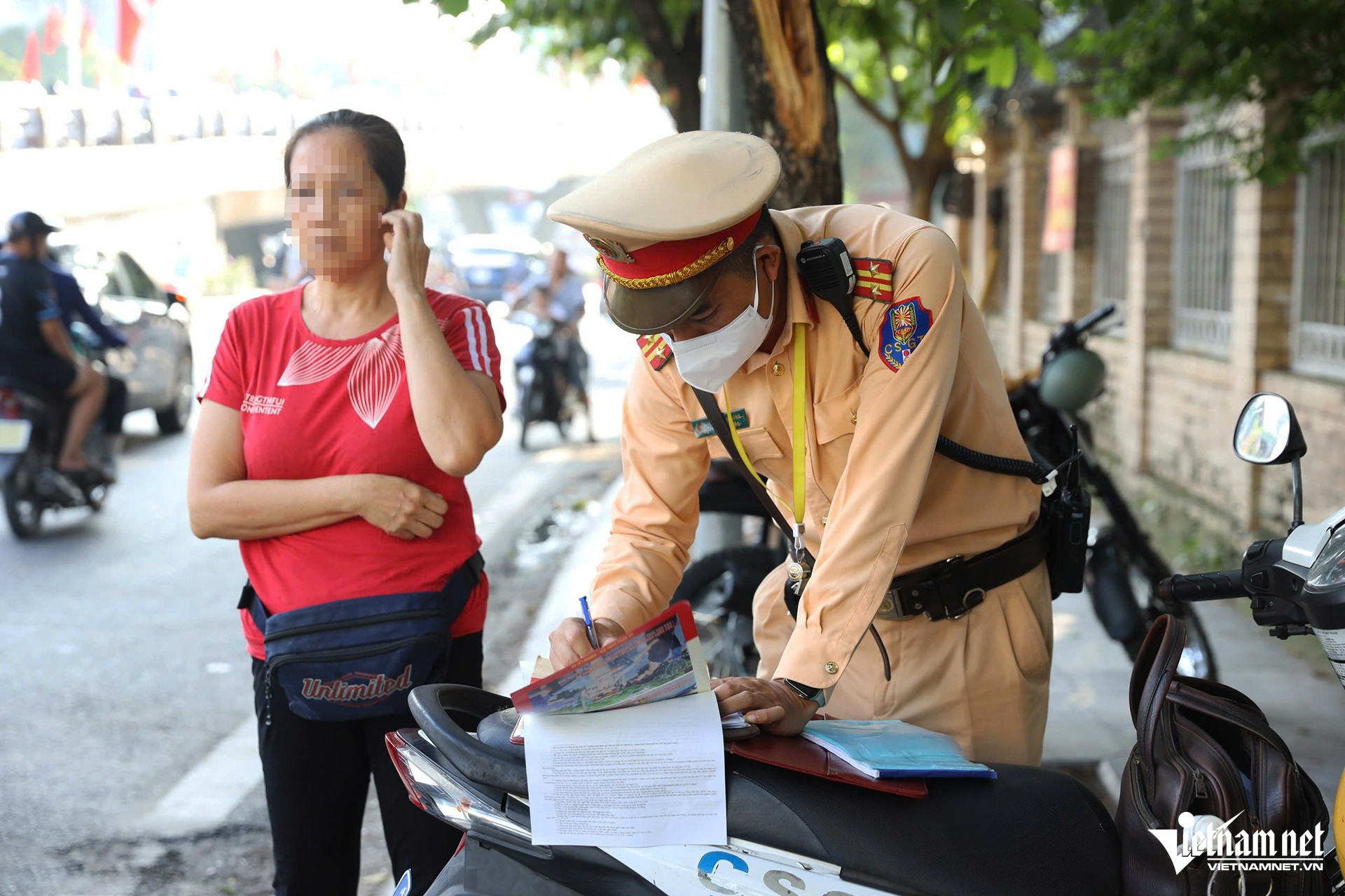 W-phu hunh di nguoc chieu 4.jpg