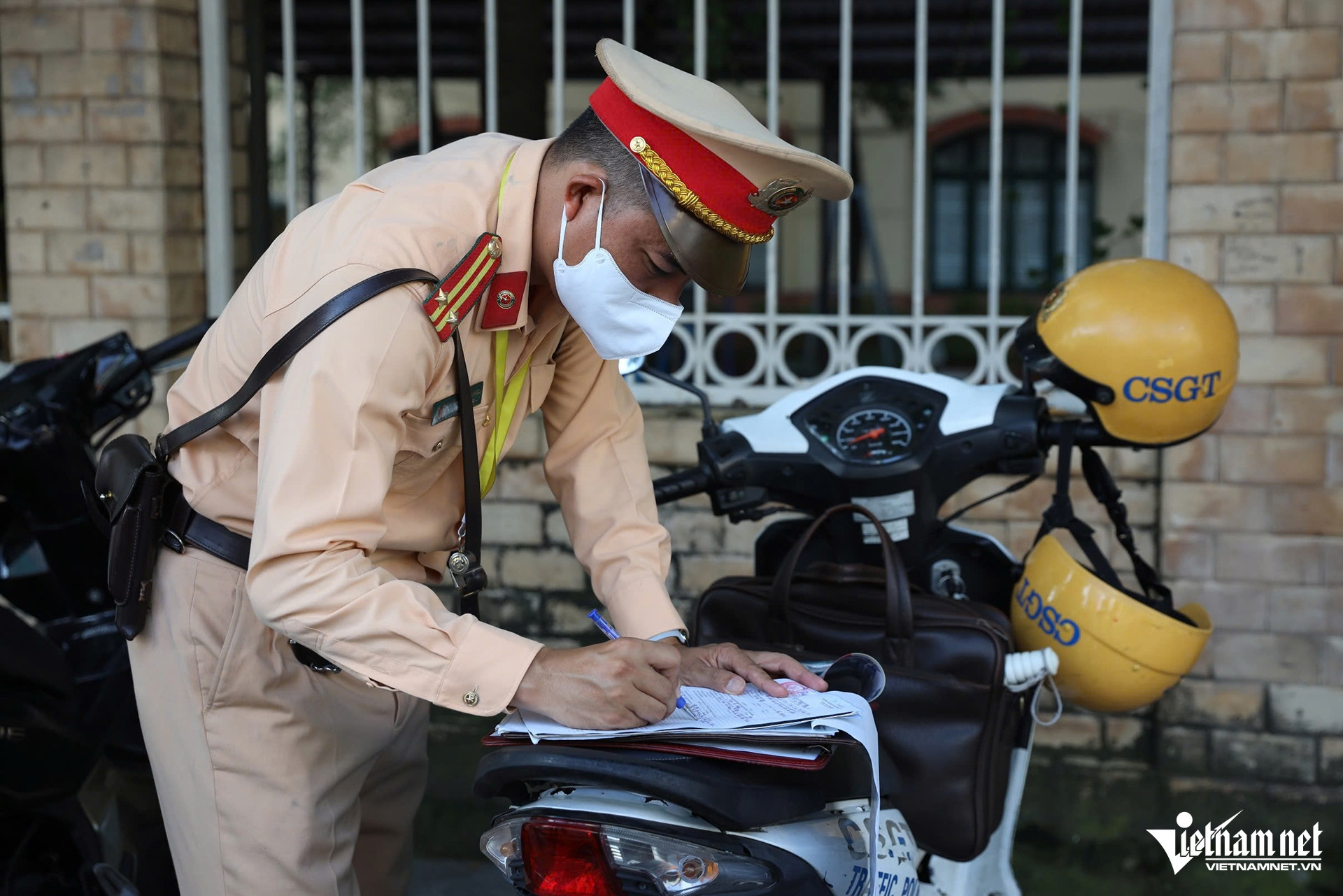 W-phu huynh di nguoc chieu 7.jpg