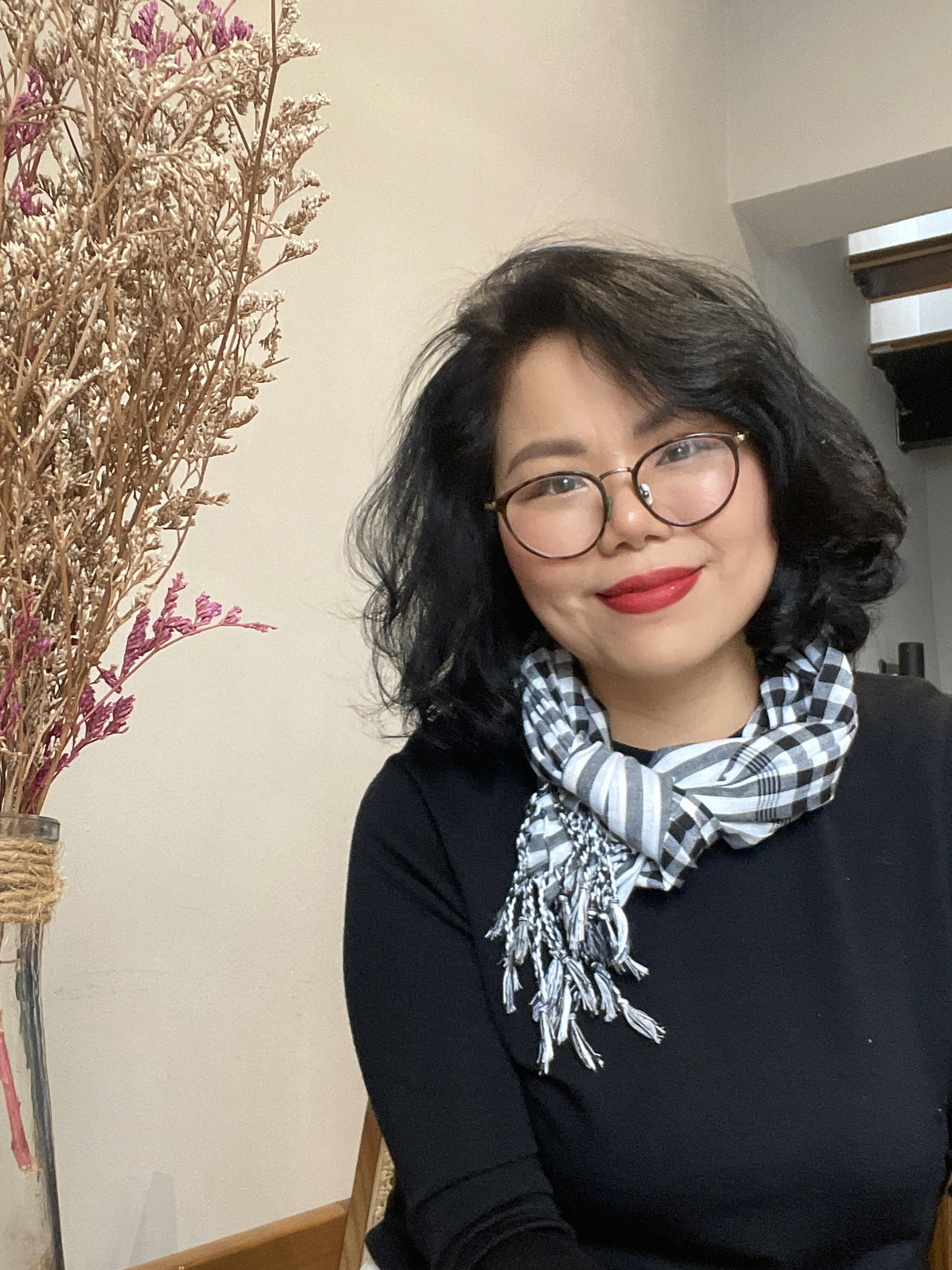 Nhà thơ Bình Nguyên Trang.jpg