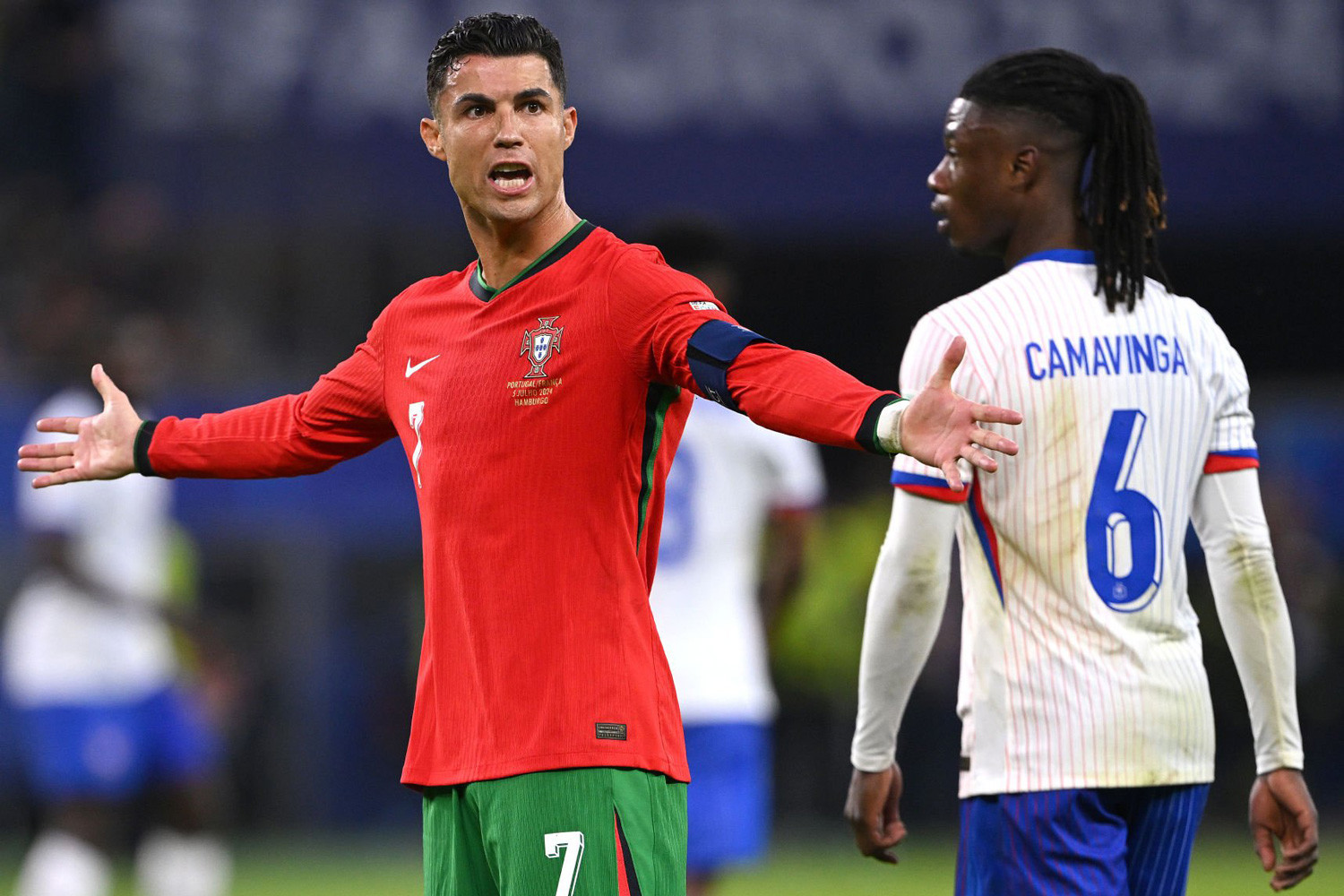Ronaldo Bo Dao Nha Phap EURO 2024.jpg