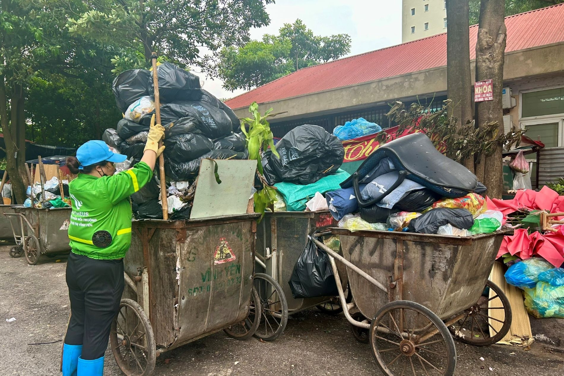 Tìm kiếm giải pháp phân loại chất thải rắn sinh hoạt