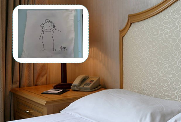 vi sao khach san thuong cung cap but chi cho khach thay vi but muc1.jpg