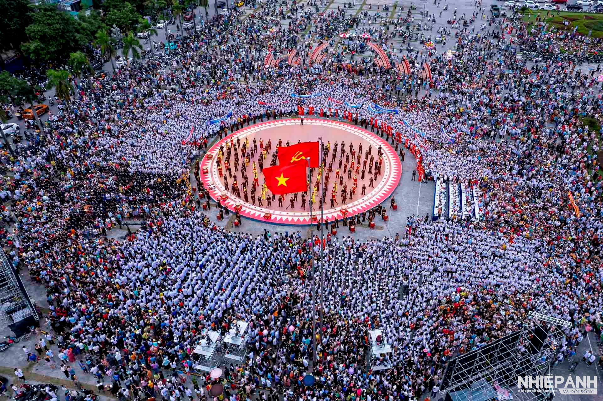 W_57 thanh hoa ngay hoi chinh phuc dinh olimpia le thanh sinh 0983991959.jpg