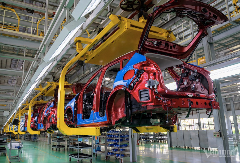 ô tô lắp ráp THACO.jpeg