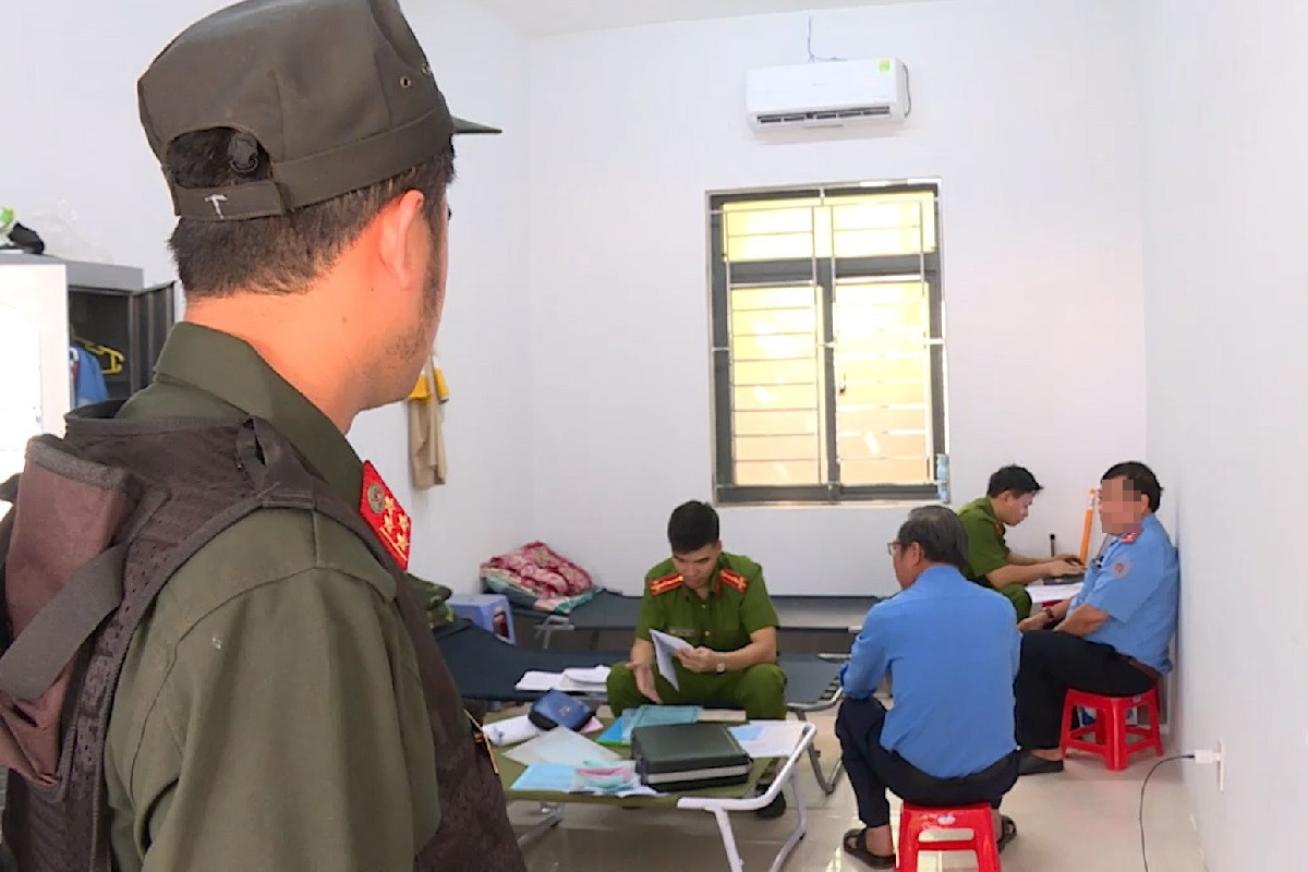 thanh tra giao thông Bà Rịa Vũng Tàu nhận hối lộ.jpg