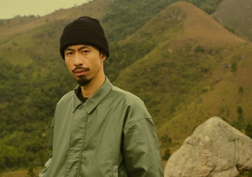 batch_ddBat ngo so tien rapper den Vau kiem duoc tu kenh YouTube anh 1 1679890371 701 width740height548.jpg