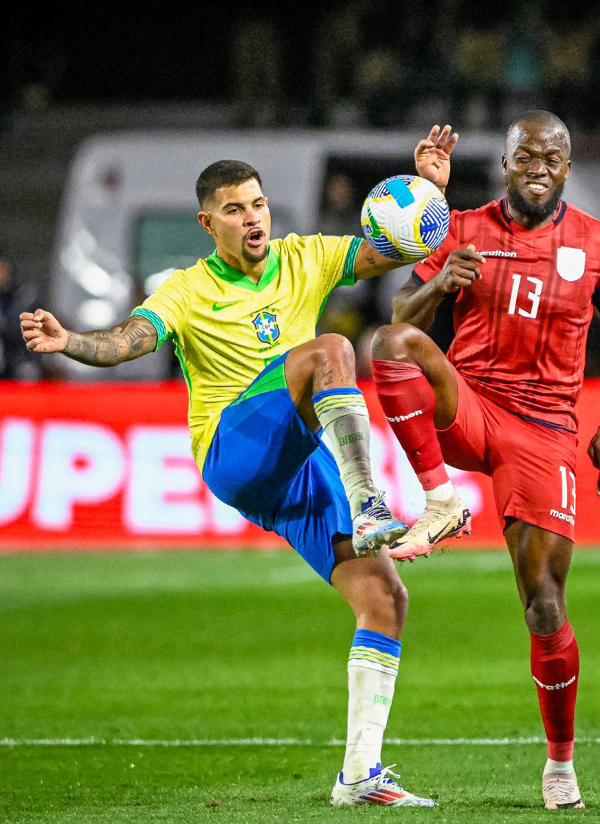 Bruno Guimaraes Brazil Ecuador.jpg