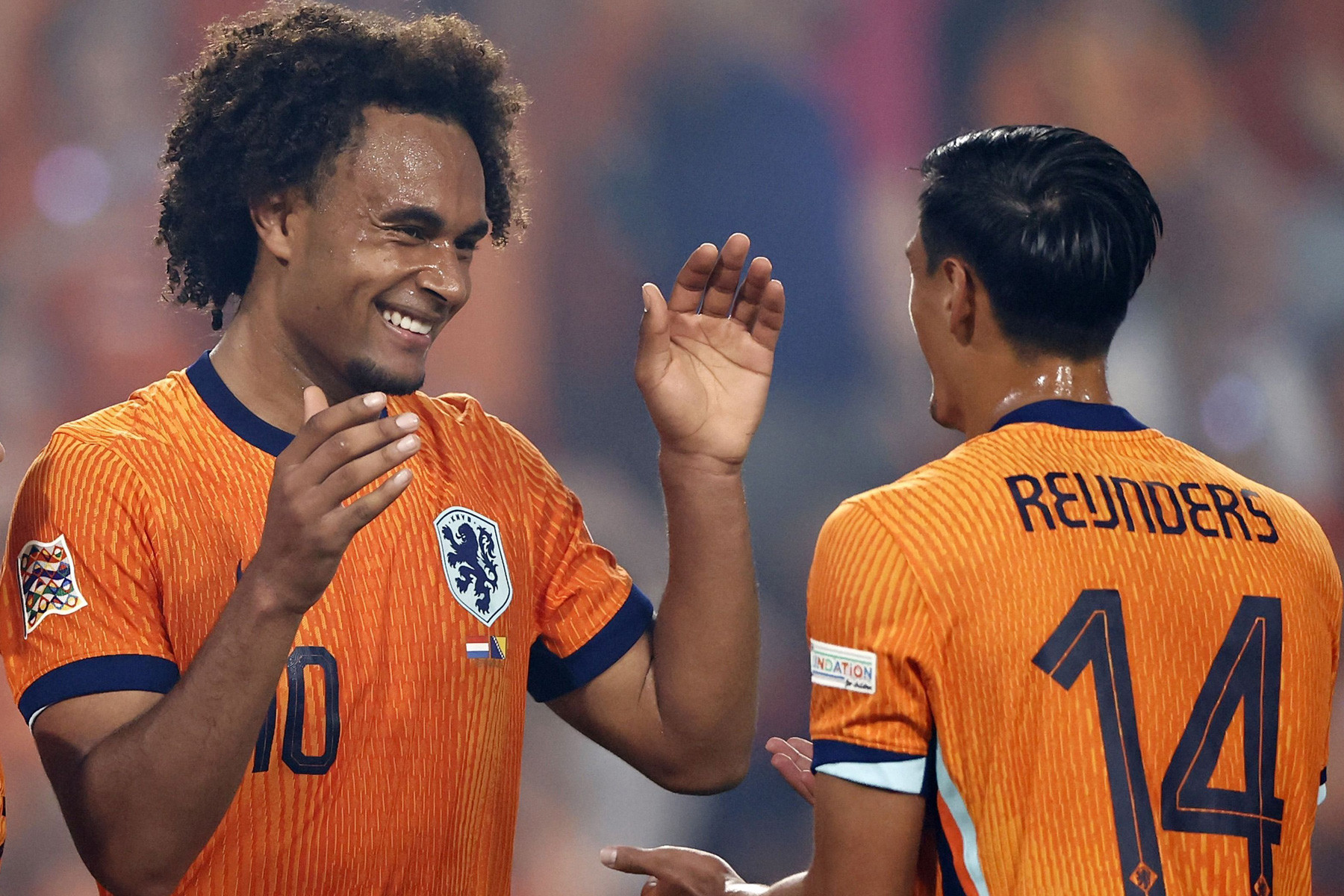 Zirkzee Reijnders Ha Lan Bosnia.jpg