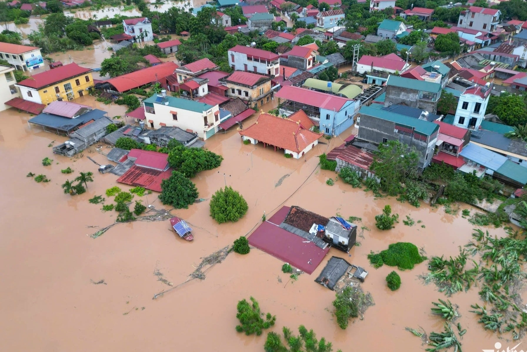 71 người chết và mất tích, 732 người bị thương do bão lũ