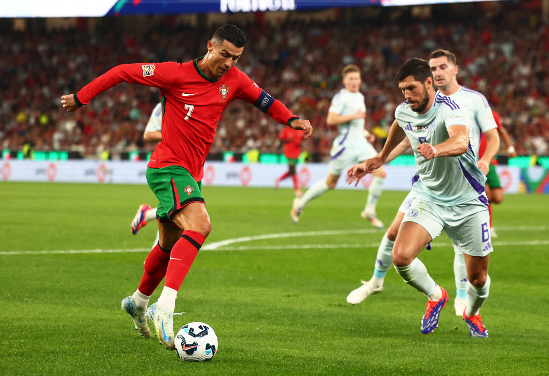 Ronaldo bừng sáng, Bồ Đào Nha thắng nghẹt thở Bồ Đào Nha