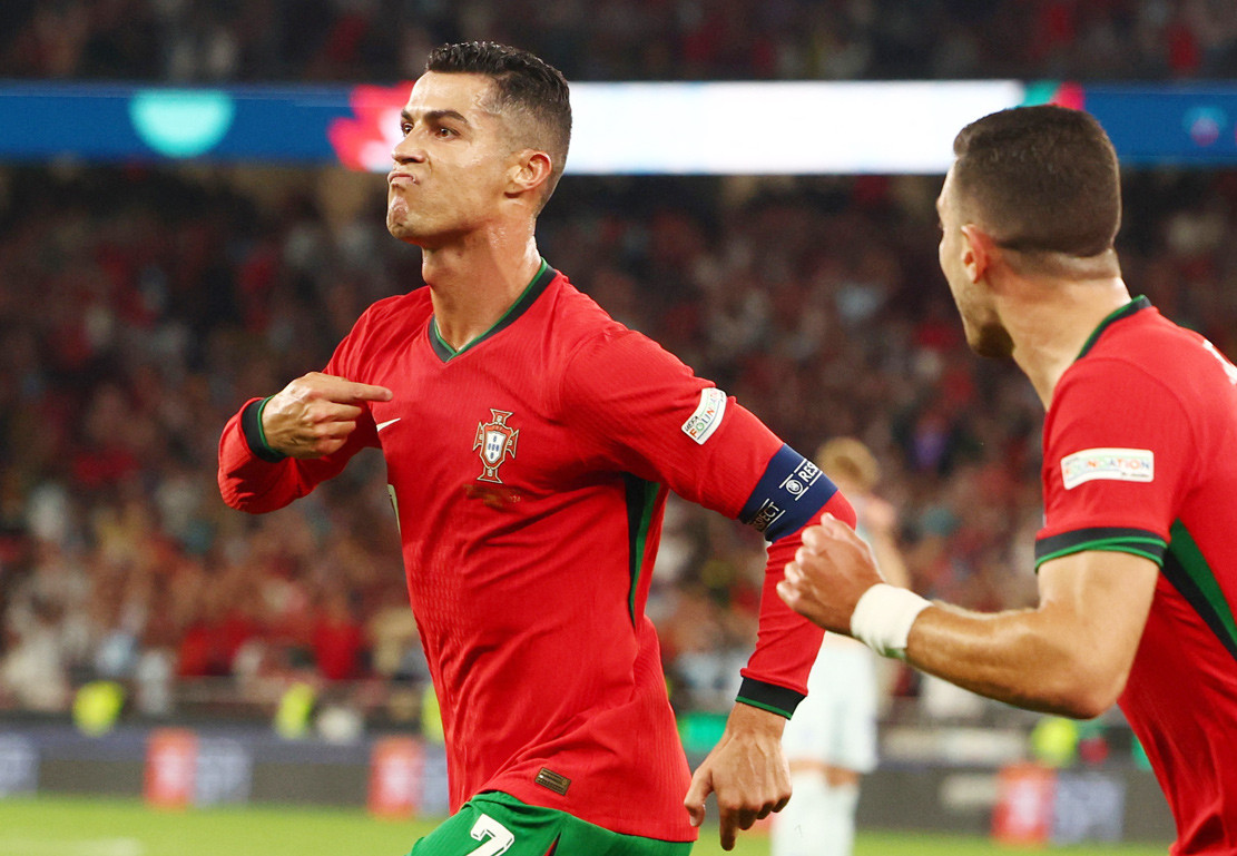 Ronaldo bừng sáng, Bồ Đào Nha thắng nghẹt thở Bồ Đào Nha