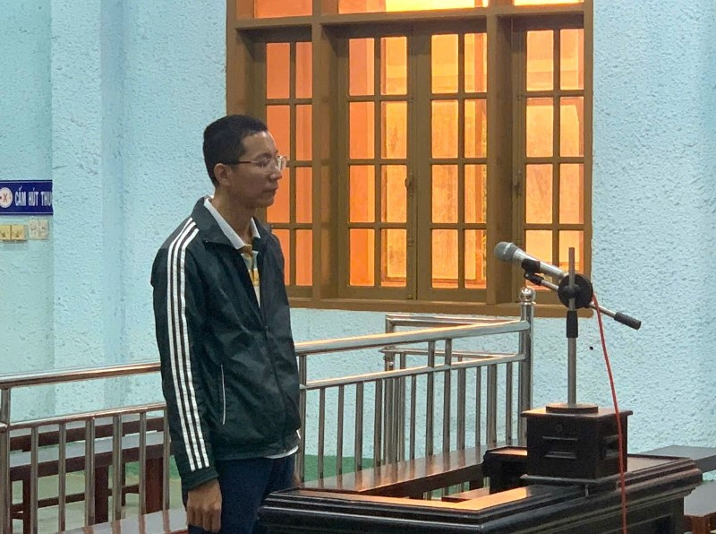 Cảnh sát giao thông say xỉn.jpg