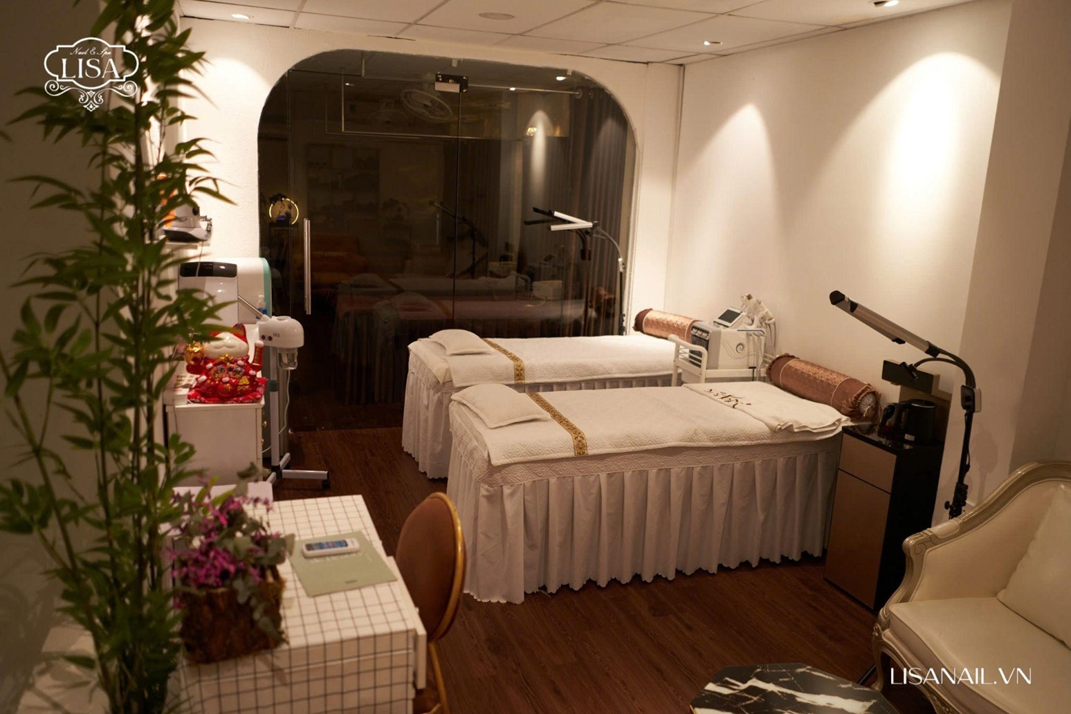 Chiều chuộng và chăm sóc làn da tại chuỗi Lisa Nail & Spa